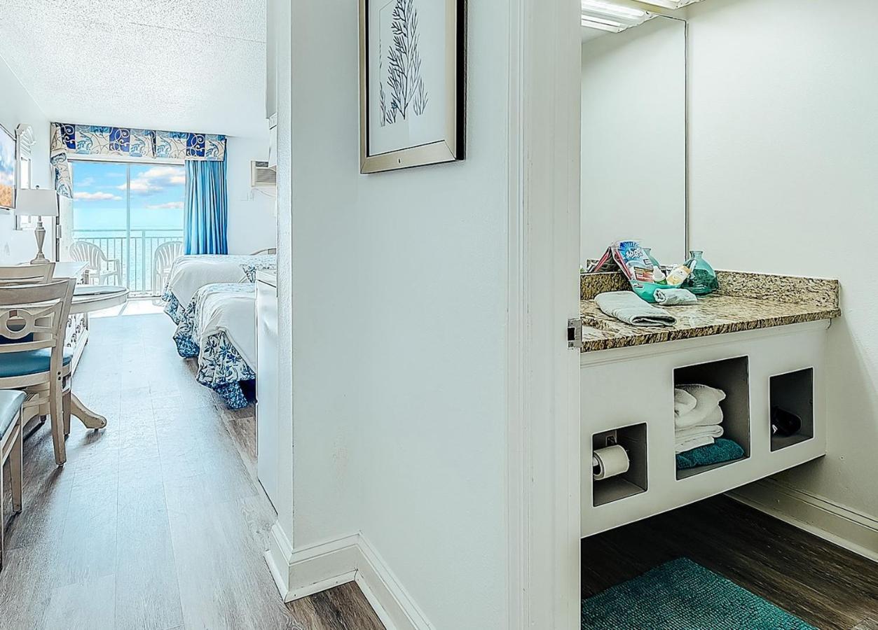 Ocean Front Comfy Condo W/Kitchen, Sleeps 4, Snowbird Paradise เมอร์เทิลบีช ภายนอก รูปภาพ